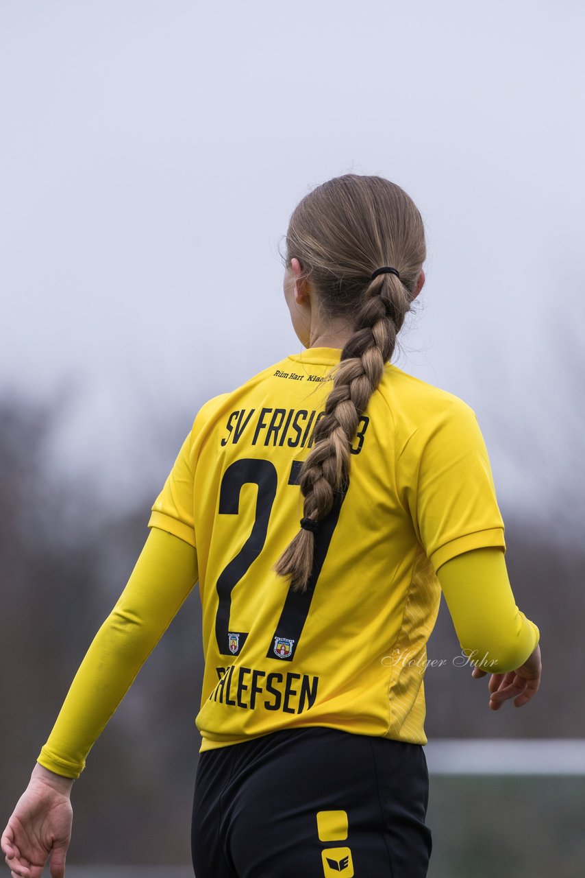 Bild 419 - F SSC Hagen Ahrensburg - SV Frisia Risum-Lindholm : Ergebnis: 1:2